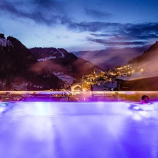 Фотография гостиницы Hotel Touring Dolomites