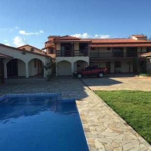 Фотографии гостевого дома
Black Point Beach Club