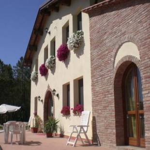 Фотографии базы отдыха
AGRITURISMO SANTA BARBARA COUNTRY HOUSE