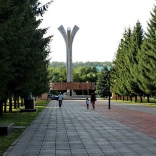 Фотография достопримечательности Монумент Первооткрывателям нефти
