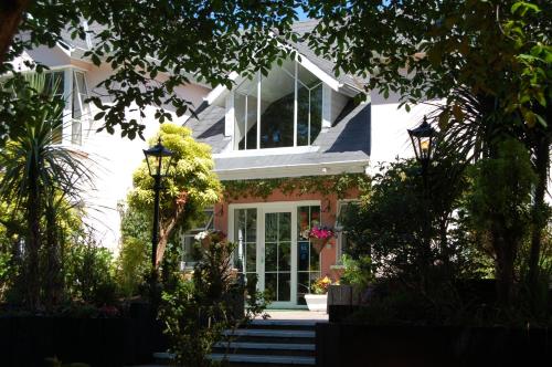 Фотография гостевого дома The Grove Lodge Guesthouse