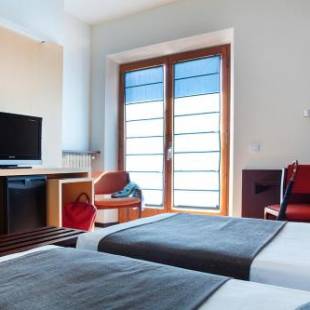 Фотографии гостиницы
Hotel Emporda