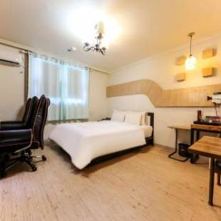 Фотографии гостиницы 
            Manhattan Hotel