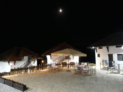 Фотографии мини отеля
Etno selo Lelić