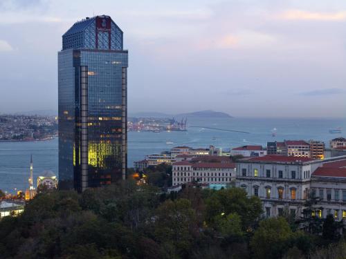 Фотография гостиницы The Ritz-Carlton, Istanbul at the Bosphorus
