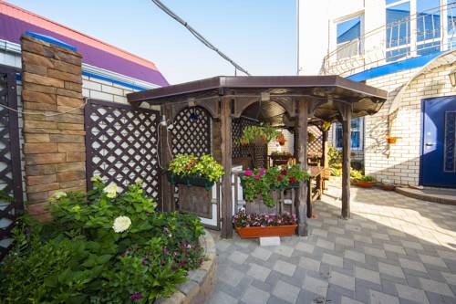 Фотография гостевого дома Семейный на Трудящихся, 68а