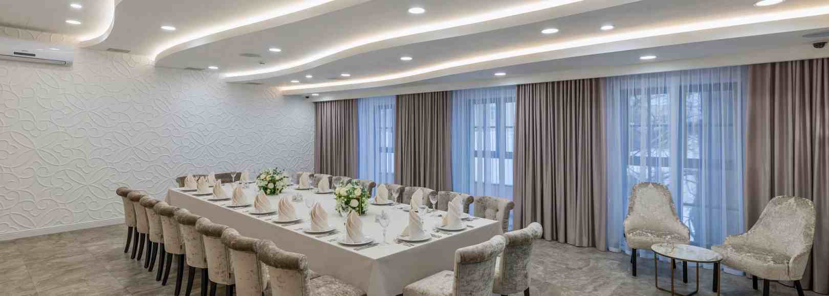 Фотография банкетного зала Лариса Огудалова