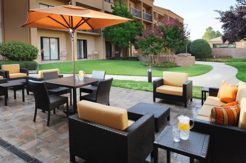 Фотография гостиницы Courtyard by Marriott Oklahoma City Airport