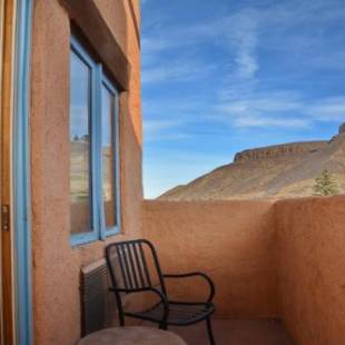 Фотографии гостиницы
Table Mountain Inn