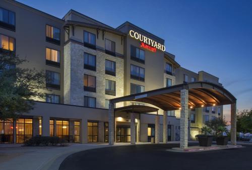Фотография гостиницы Courtyard Austin Airport