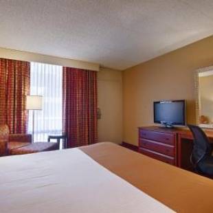 Фотографии гостиницы 
            West Gate Inn Nyack