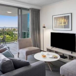 Фотографии апарт отеля 
            Oaks Brisbane on Margaret Suites