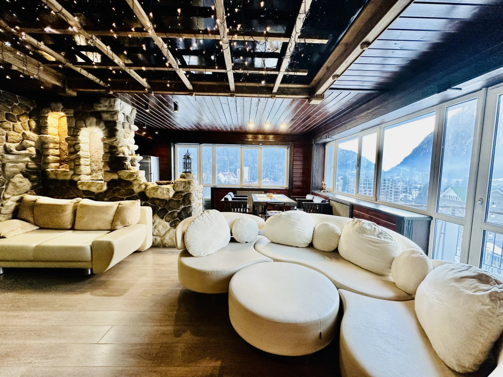 Фотография квартиры Квартира на Аланской, 25 "Пентхаус"