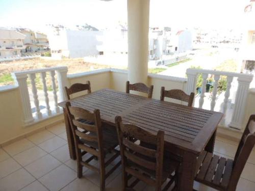 Фотография квартиры 3 beds - 3 bath duplex apt 6 balconies, Rent LD 2019