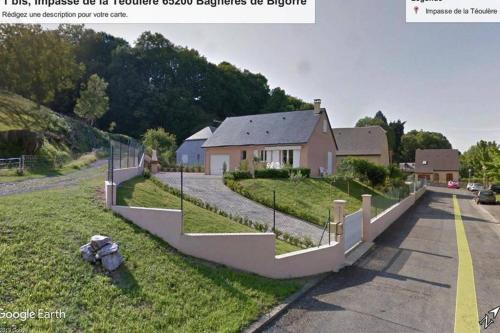 Фотография гостевого дома Petite maison aux abords de Bagnères de Bigorre