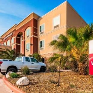 Фотографии гостиницы 
            Best Western Plus Kenedy Inn