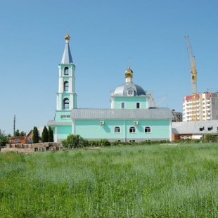 Фотография Храм всех Святых в земле Российской просиявших 