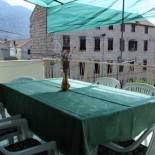 Фотография гостевого дома Apartments by the sea Komiza, Vis - 2440