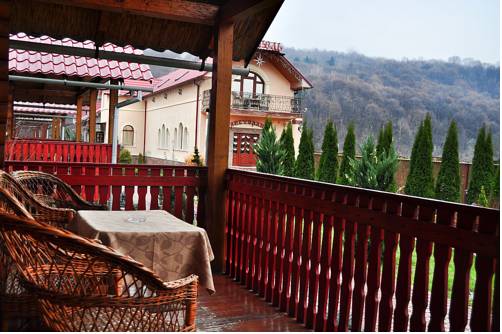 Фотографии мини отеля
Эльдорадо