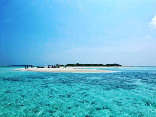 Фотография гостевого дома Royal Reef Stay