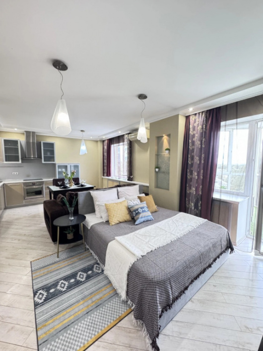 Фотографии квартиры 
            Квартира студия большая на Мира 45