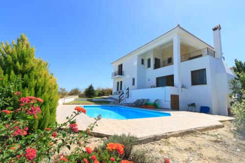 Фотография гостевого дома Phaedra & Orestis Villas