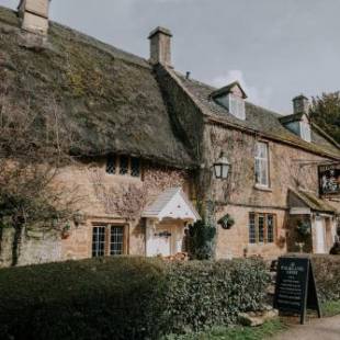 Фотографии мини отеля
The Falkland Arms