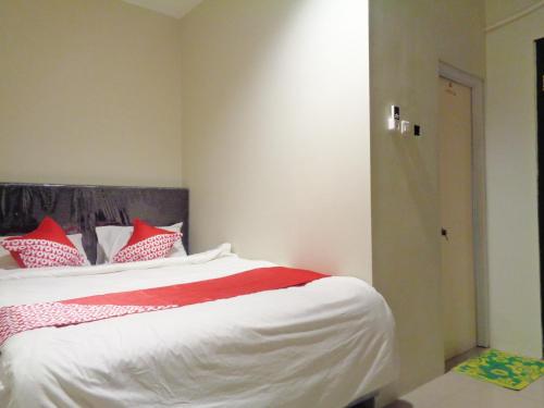 Фотография гостиницы Vaccinated Staff - OYO 1769 Rid's Hotel