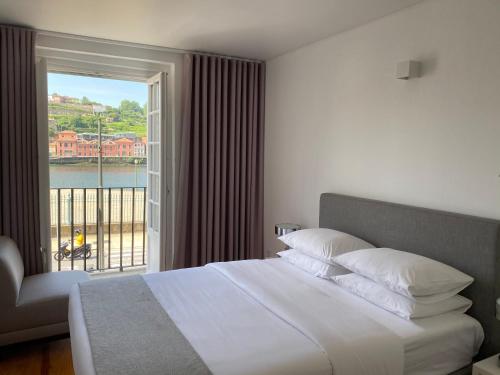 Фотография гостевого дома Oporto Street Miragaia - Riverside Suites