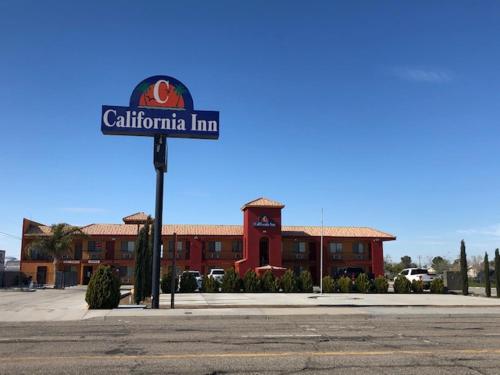 Фотография гостиницы California Inn Hotel and Suites Adelanto US 395