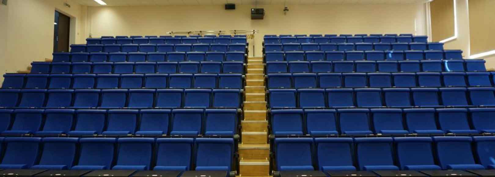 Фотография конференц-зала Академическая