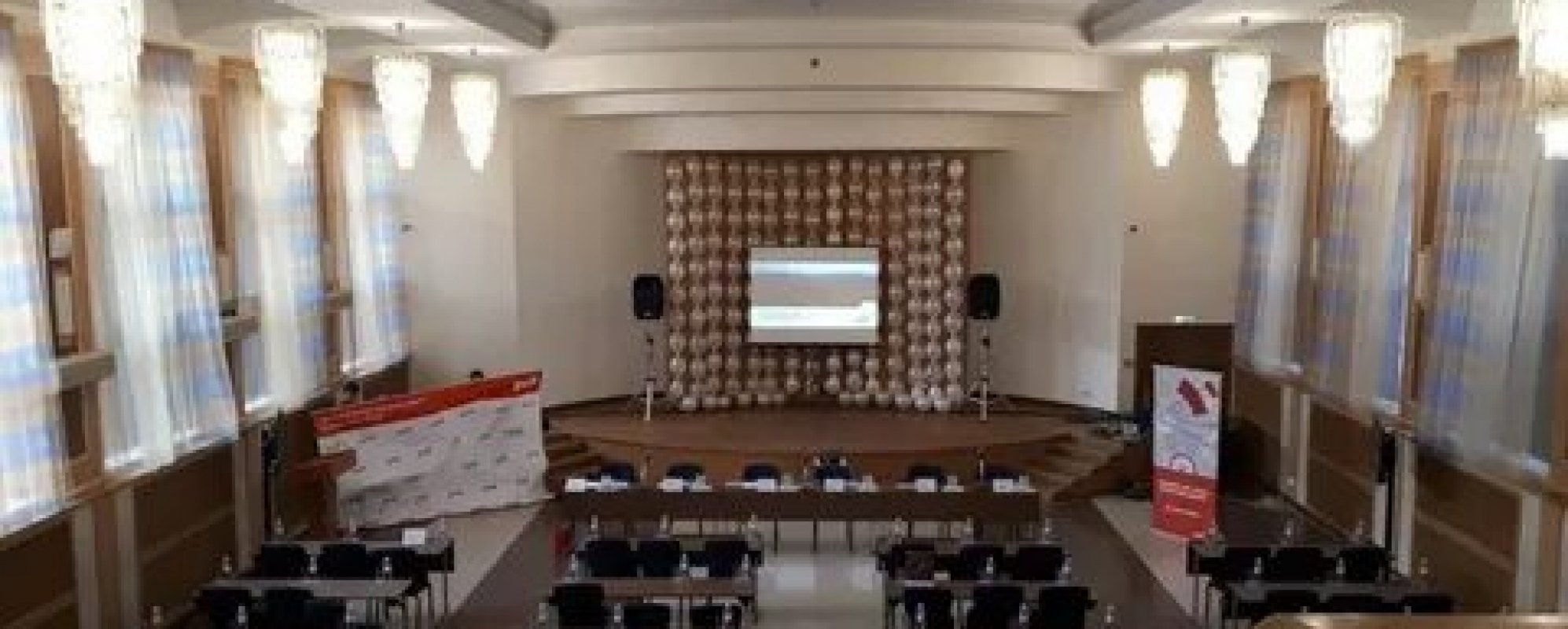 Фотографии концертного зала Малый зал ДК железнодорожников