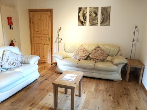 Фотография гостевого дома Kingfisher Lodge-HuntersMoon -Warminster-Longleat-Bath