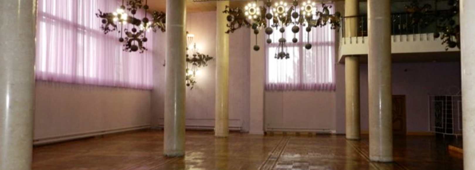 Фотография танцевального зала Колонный зал КДЦ Металлург