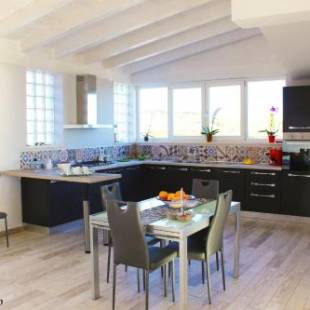 Фотографии гостевого дома
Villa Cecilia