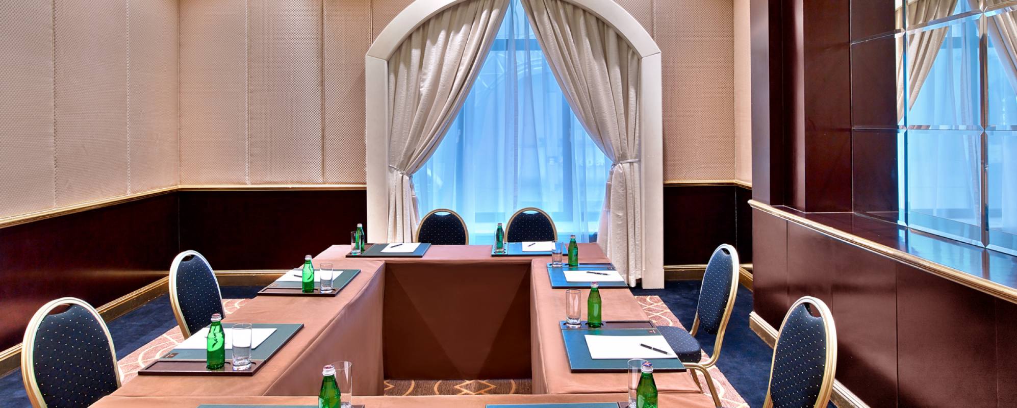 Фотографии конференц-зала Врубель