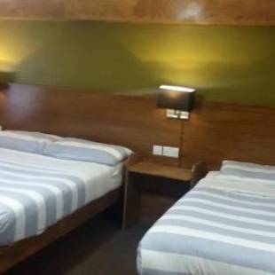 Фотографии гостевого дома 
            Adelphi Hotel