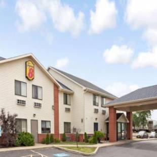 Фотографии гостиницы 
            Super 8 by Wyndham Monee