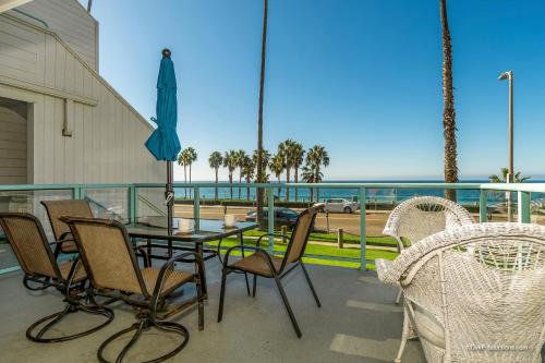 Фотография гостевого дома Ocean View with Large Balcony, Air Conditioned