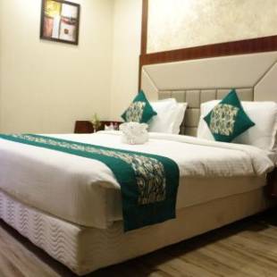 Фотографии гостиницы
The Land Mark