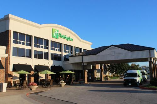 Фотография гостиницы Holiday Inn Des Moines-Airport Conference Center, an IHG Hotel
