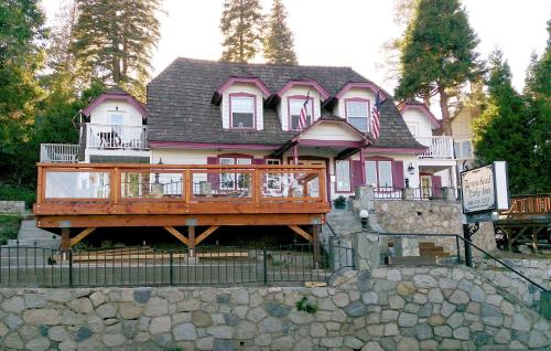 Фотография мини отеля Arrowhead Lake Inn