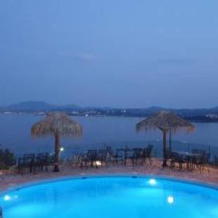 Фотографии апарт отеля
Stefanos place ApartHotel Sea View