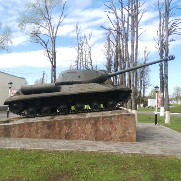 Фотография Памятник Танк ИС-2