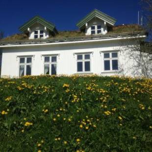 Фотографии базы отдыха
Kabelvåg Feriehus & Camping