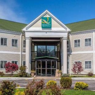 Фотографии гостиницы 
            Quality Inn and Suites Newport - Middletown