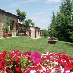 Фотографии гостевого дома 
            Luxury Villa in Marche near Forest