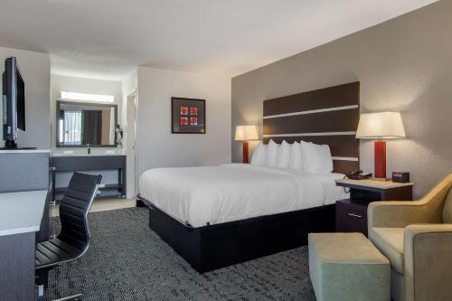 Фотография гостиницы Clarion Inn Macon