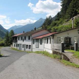 Фотографии гостевого дома
Boxenstopp Gurtnellen