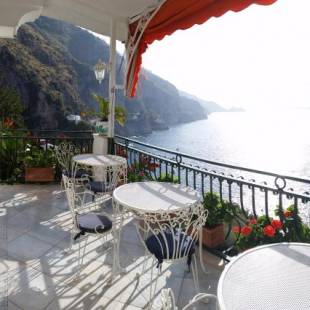 Фотографии гостиницы
Hotel La Perla